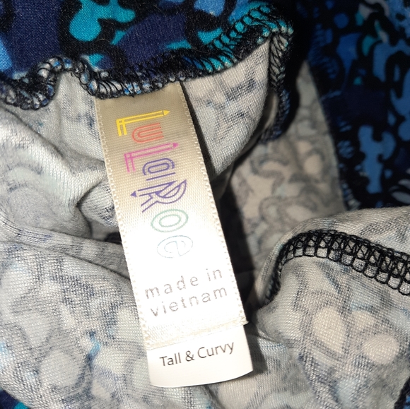 Lularoe Blue Floral T&C (Tall & Curvy) leggings - Picture 3 of 3